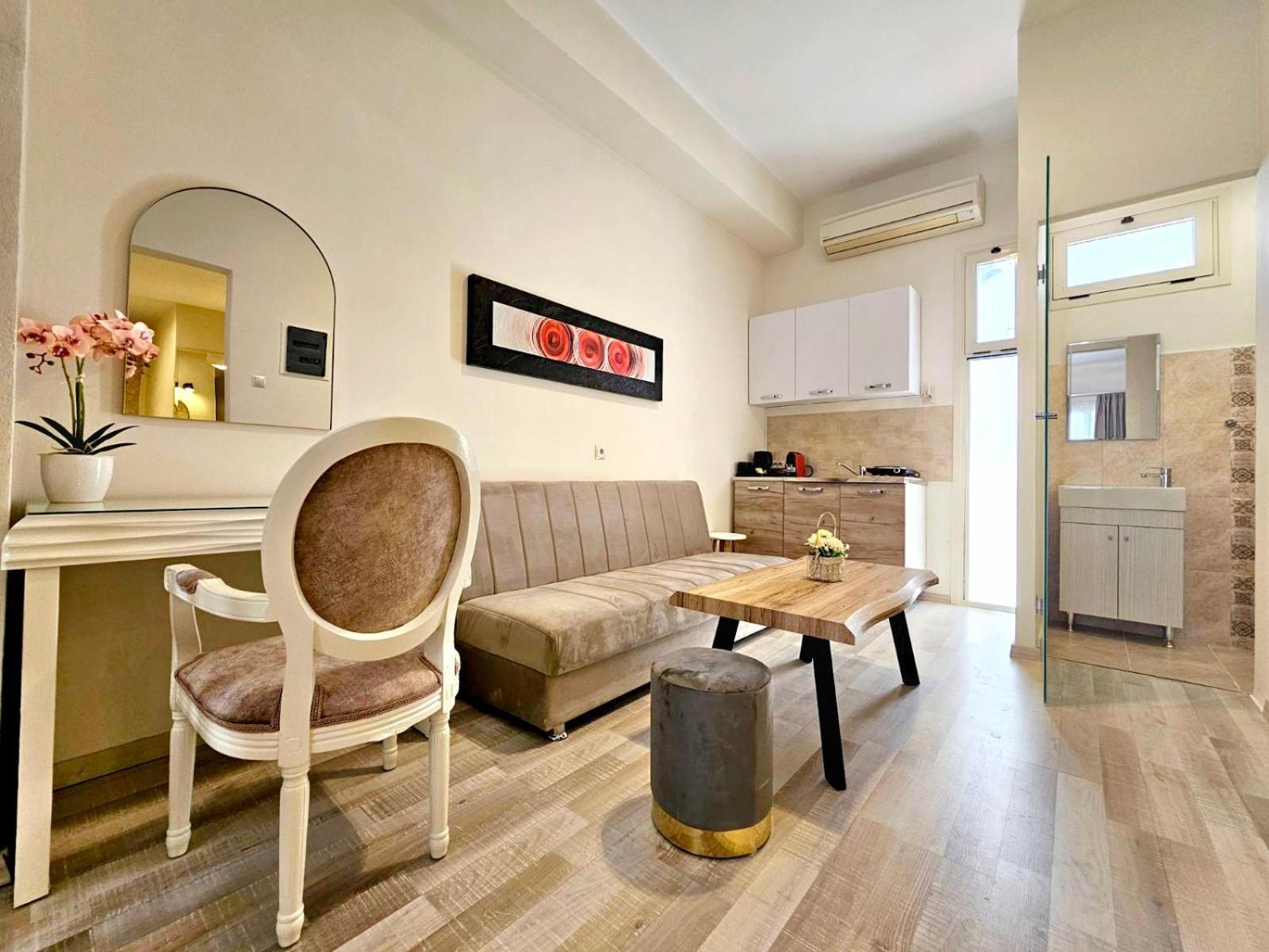 Golden City Center Suites Родос Экстерьер фото
